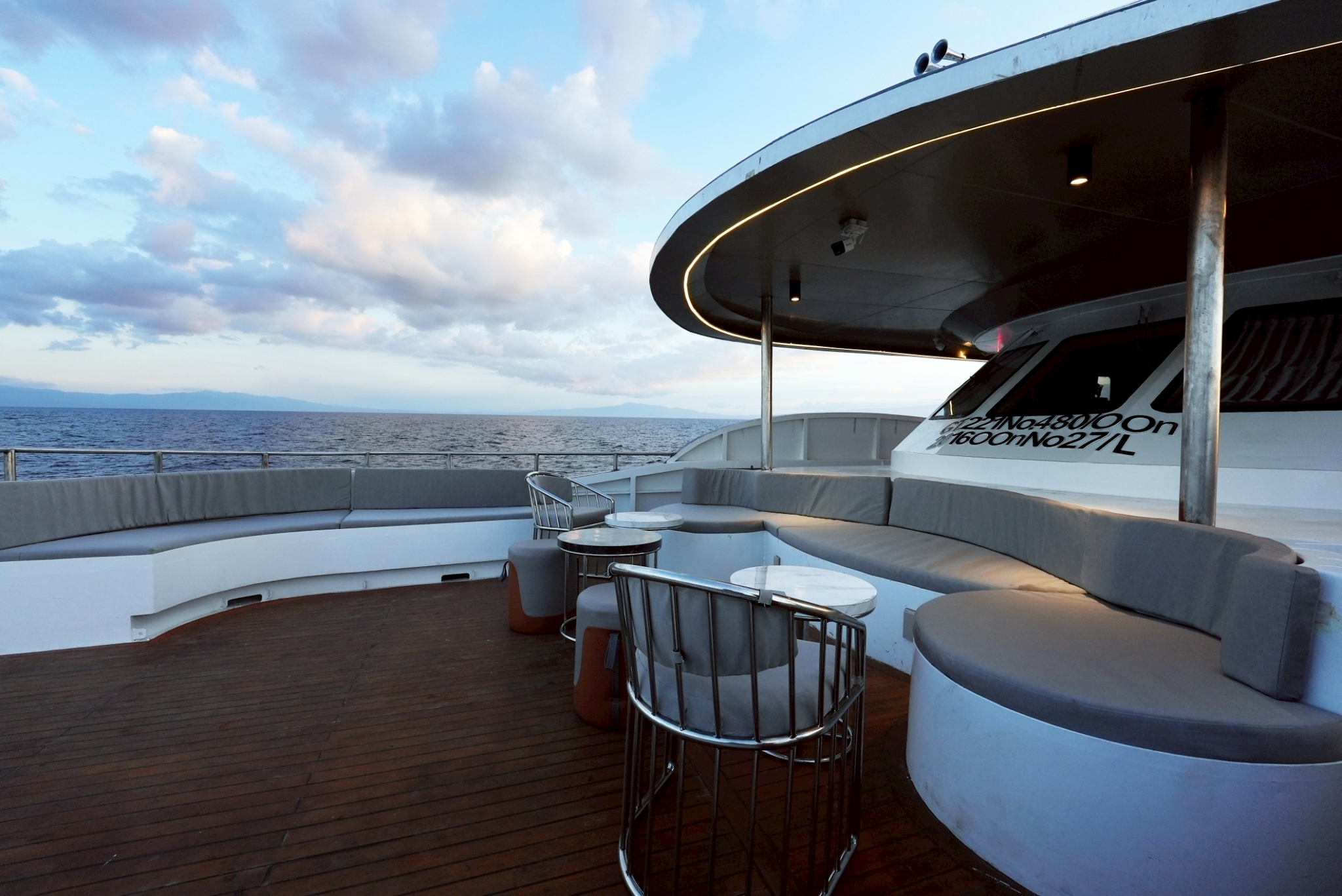 日光甲板 Sun Deck